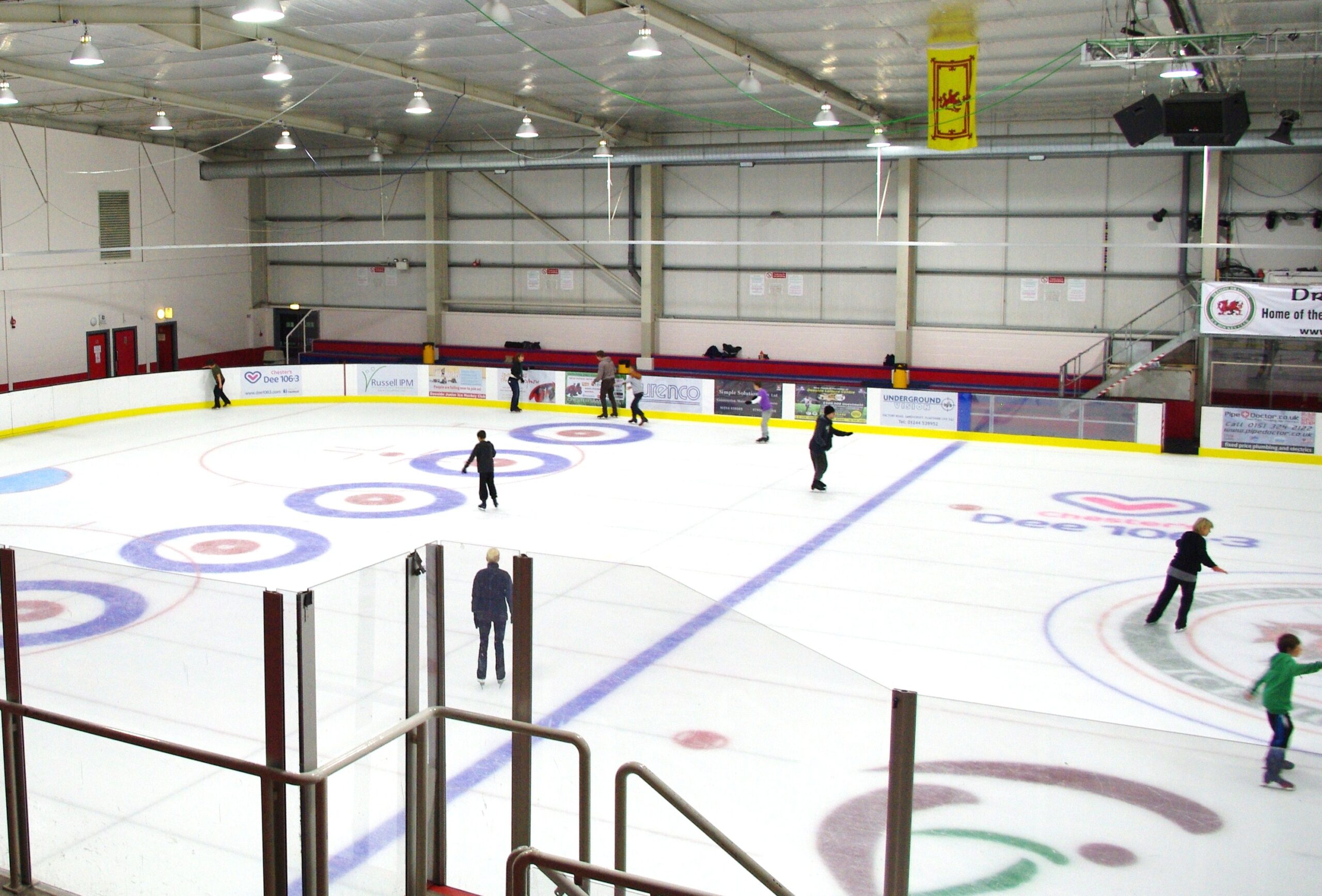 Deeside Ice Rink Gogledd Ddwyrain Cymru North East Wales